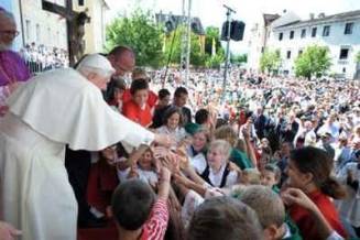 Catholic News - Pope Benedict XVI greeting the faithful while on vacation in Bressanone, Italy, in the Alpine Mountains